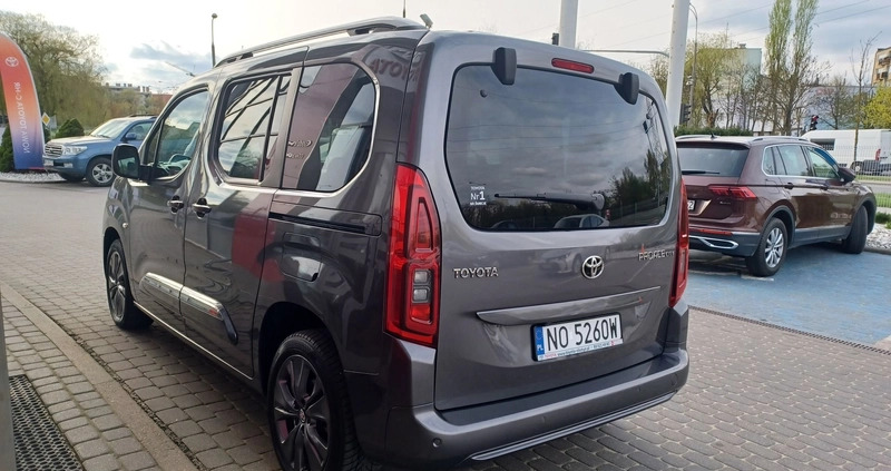 Toyota Proace City Verso cena 99900 przebieg: 93300, rok produkcji 2020 z Wisła małe 596